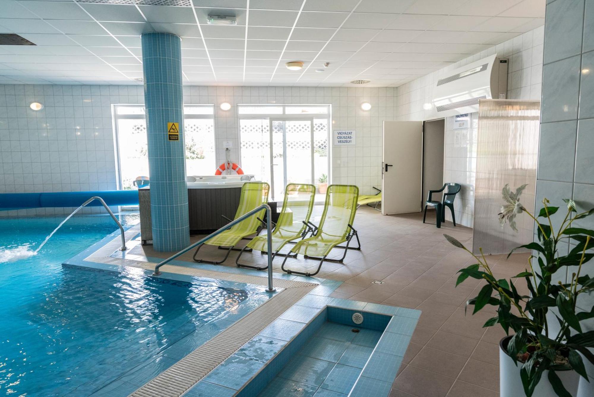 Bagoly Fogado Hotell Gyömrő Eksteriør bilde