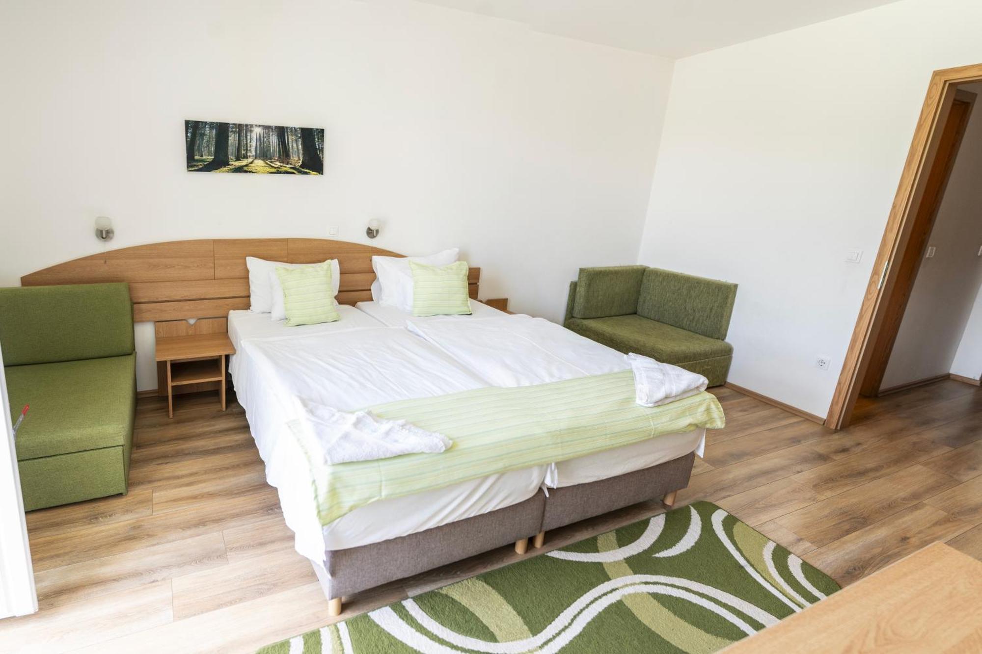 Bagoly Fogado Hotell Gyömrő Eksteriør bilde